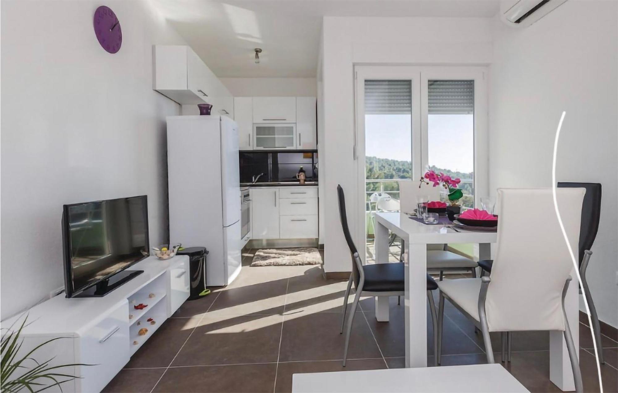 Amazing Apartment In Saldun With Wifi Traù Esterno foto